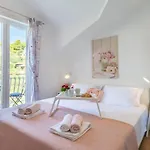 Matanovi Dvori * Milna (Brac)