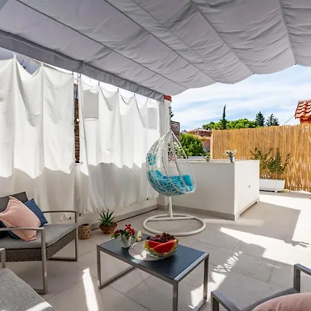 아파트 Matanovi Dvori *